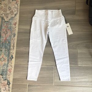 Alo Yoga White 7/8 High-Waist Leggings